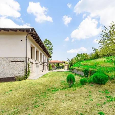 Dom wakacyjny Panoramic Slow Living Tra Le Colline Piemontesi *